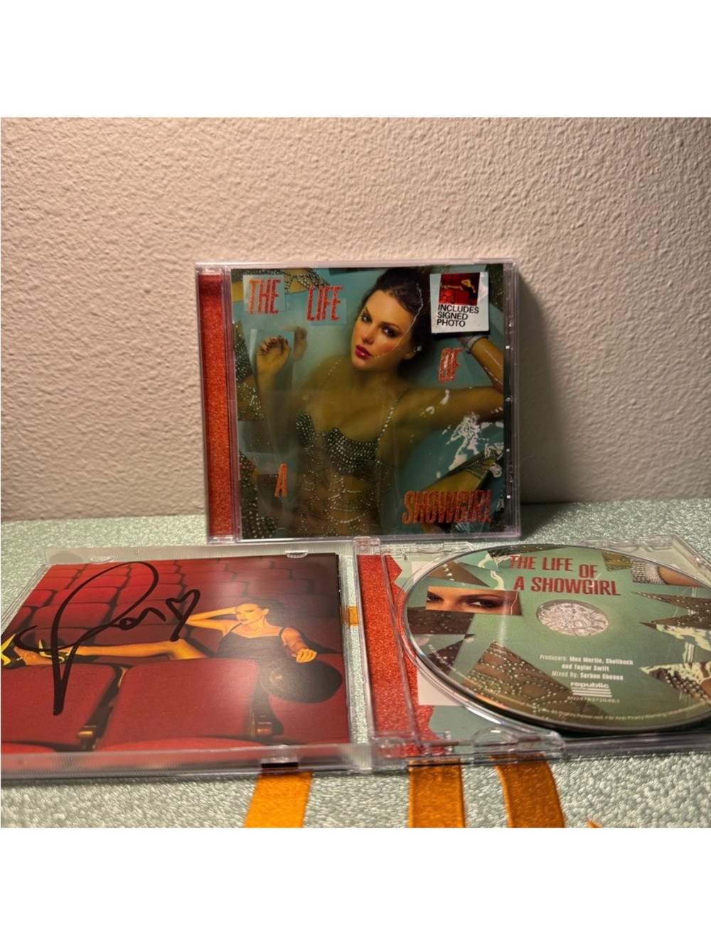 Taylor Swift - The Life of a Showgirl (Red/Orange) CD